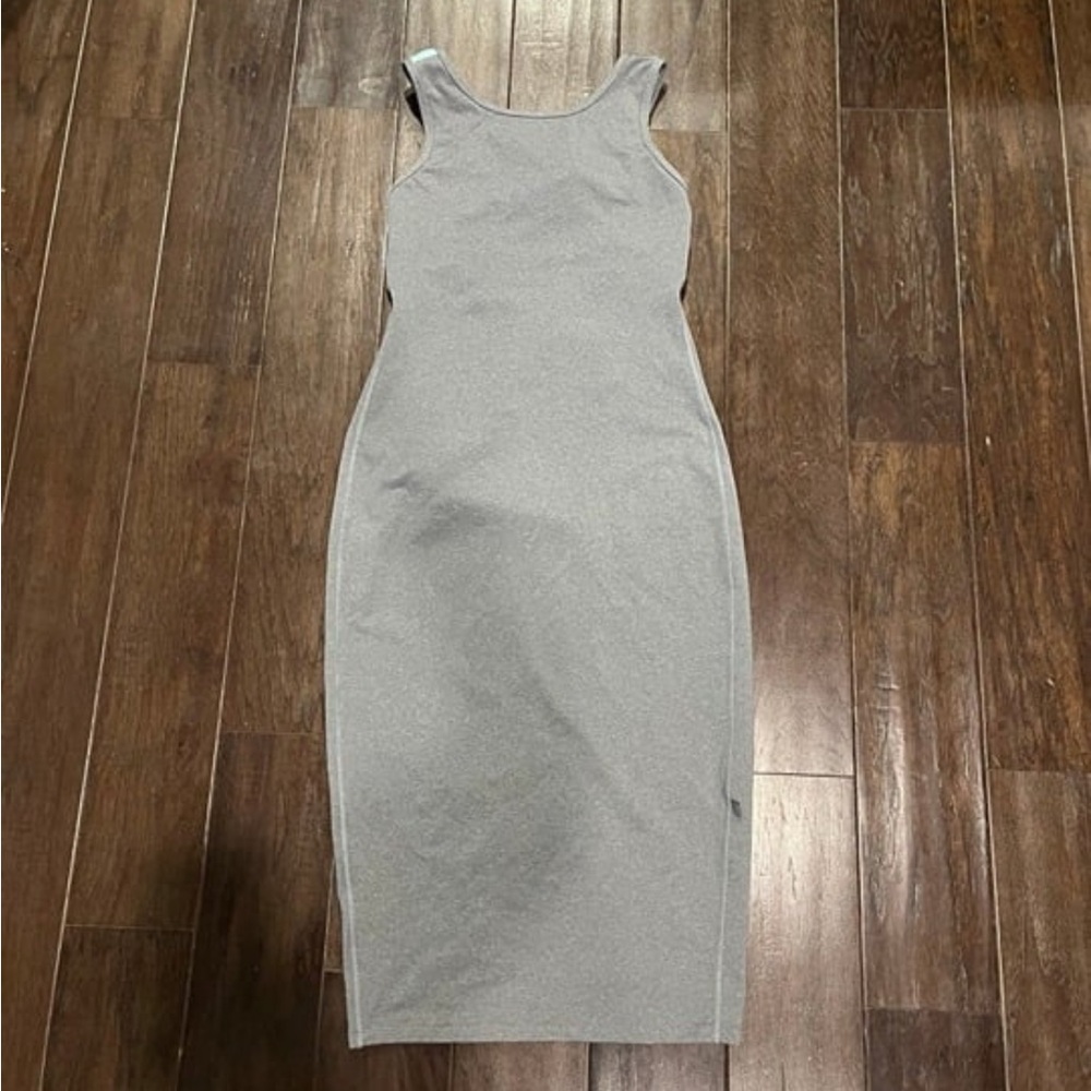Lululemon picinic play grey and blue dress